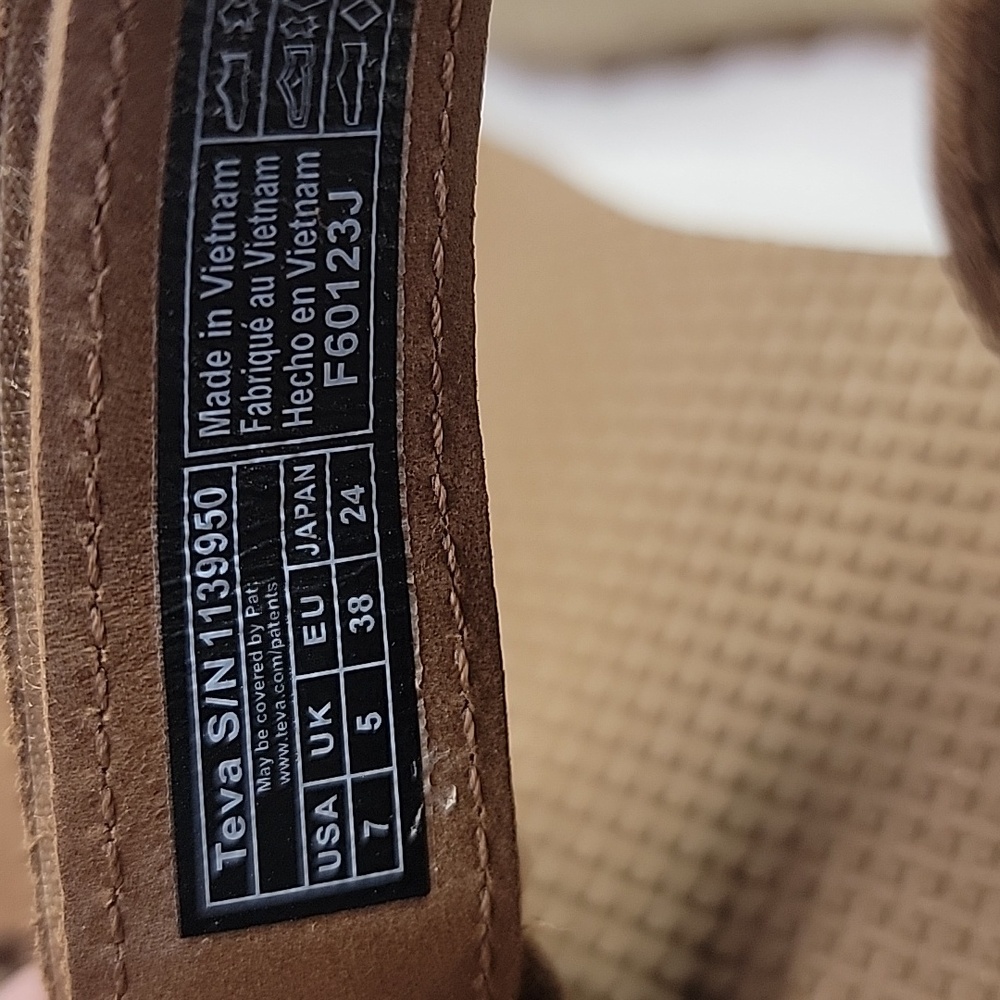 TEVA NWT UNIVERSAL CERES SANDALS SIZE 7 HONEY BROWN WOMENS - Picture 6 of 15